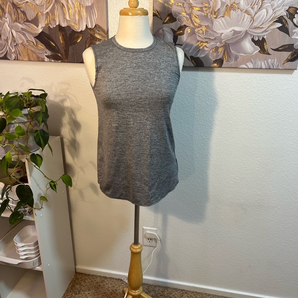 Athleta Sunlover UPF Splitback Tank - Picture 2 of 7